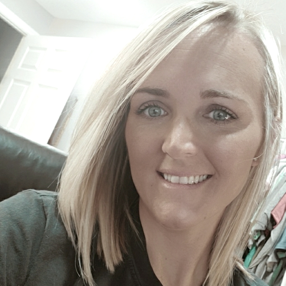 Meet your Posher, Niki